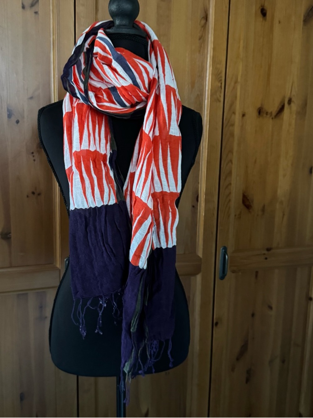 GAP Red White and Purple Patterned 100% Linen Lightweight  Scarf